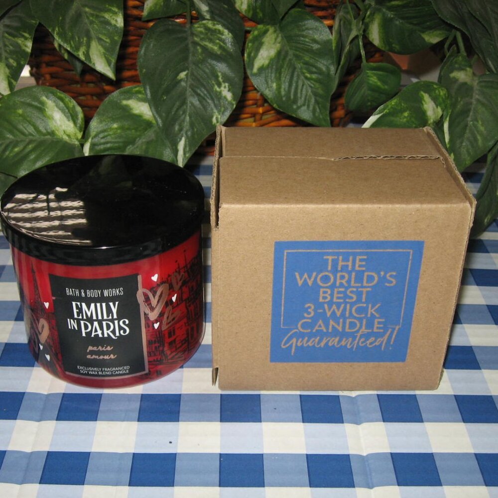 BBW Emily In Paris  3 Wick Candle  Paris Amour NEW NIB - Picture 8 of 8